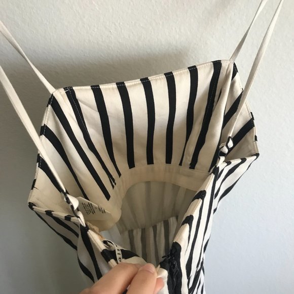 alice + olivia Black and White Striped Jumpsuit Spaghetti Strap Summer Romper 0 - Picture 10 of 12
